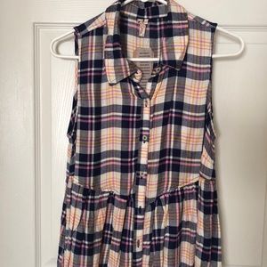 Plaid ruffle sleeveless blouse